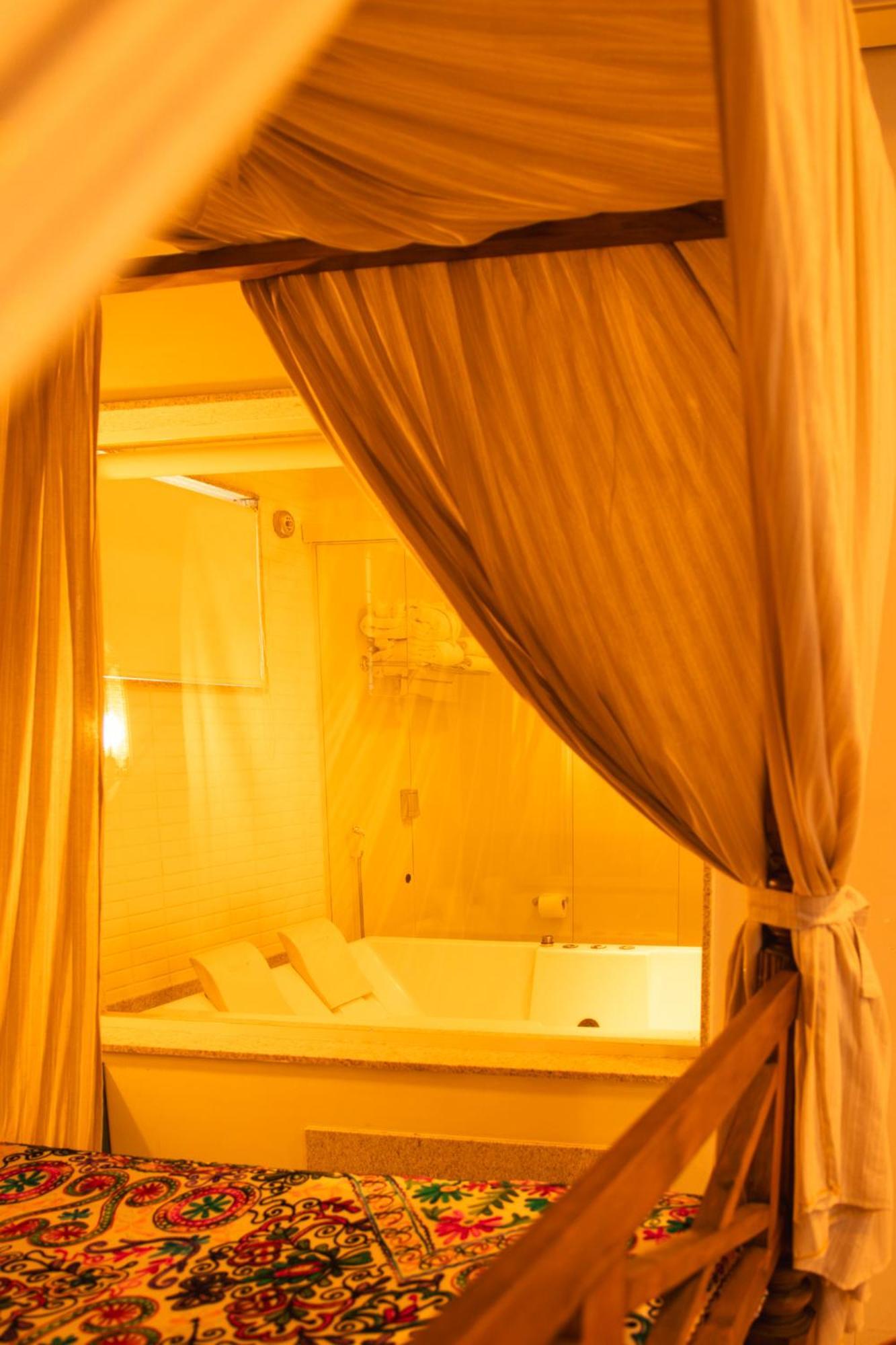 Taj Hotel Tres Lagoas Exterior photo